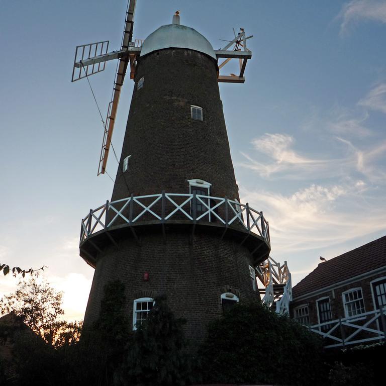 The Windmill Hotel Scarborough Room photo
