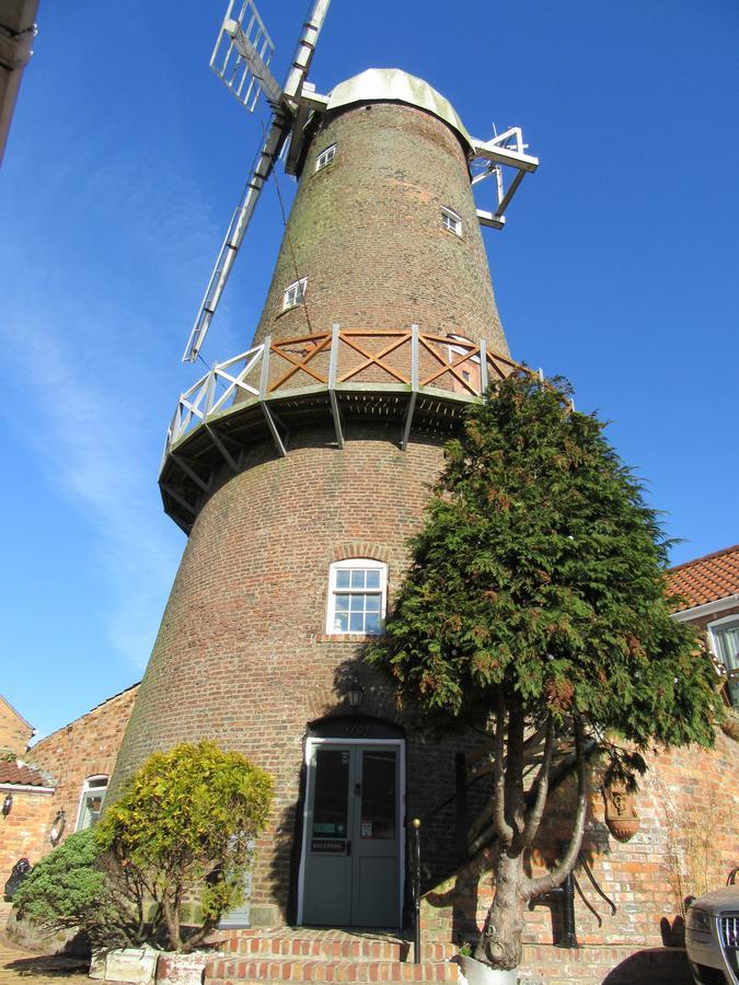 The Windmill Hotel Scarborough Exterior photo